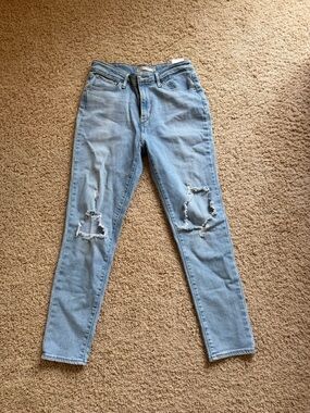 Levi’s Light Blue Distressed Women's Jeans